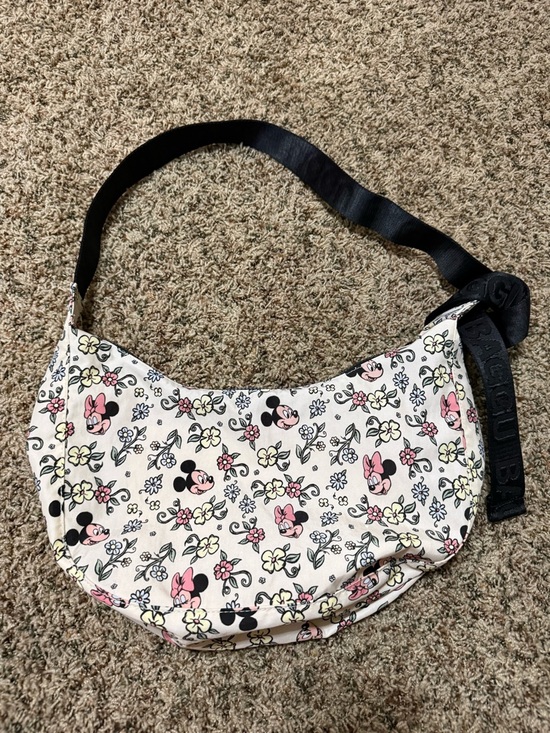 BAGGU Handbags - BAGGU Disney Mickey & Friends Medium Nylon Crescent Bag NWT